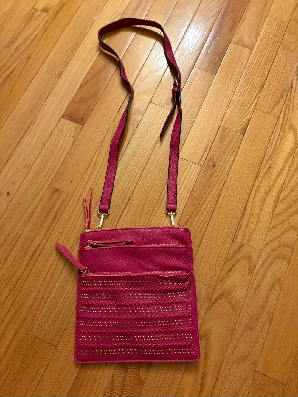 Women’s Crossbody Bag in Fuchsia - Sleek Everyday Carry